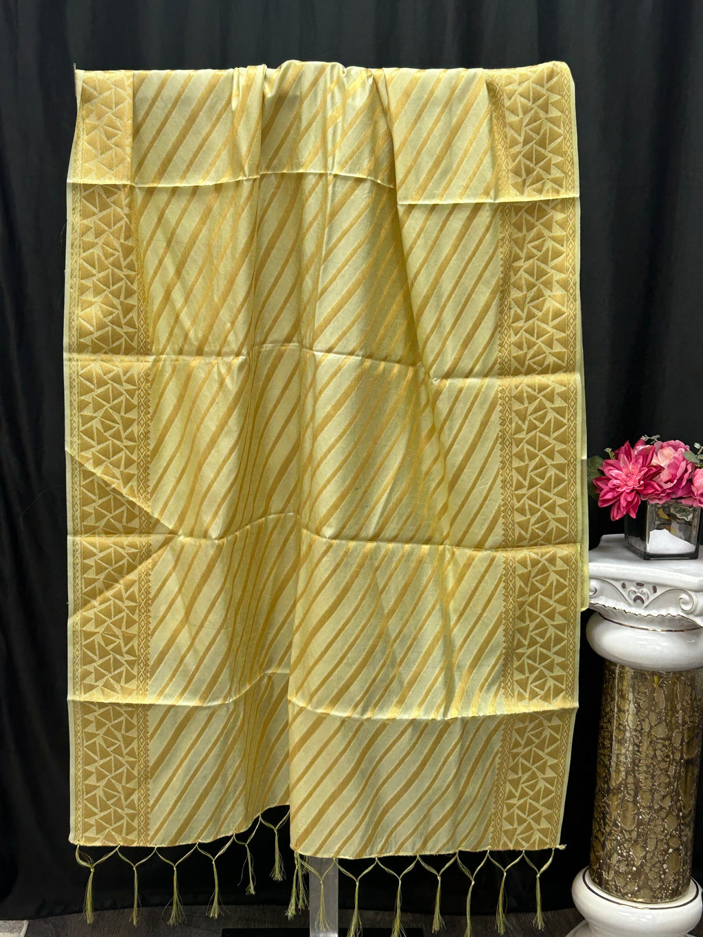 Light green dupatta