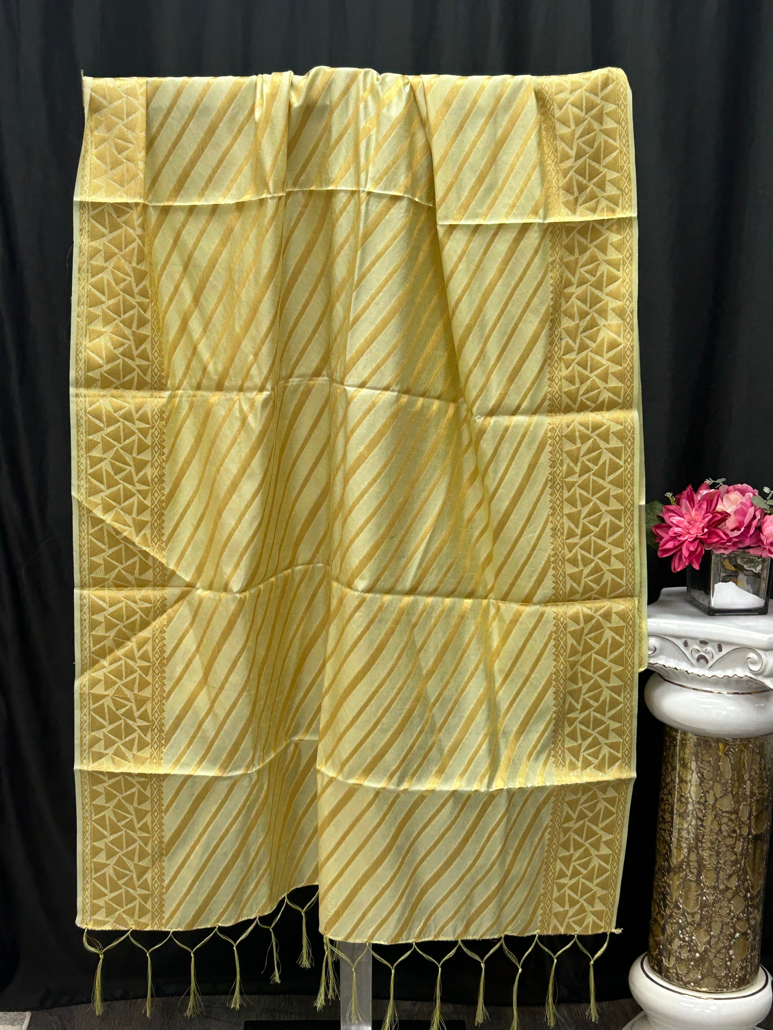 Light green dupatta