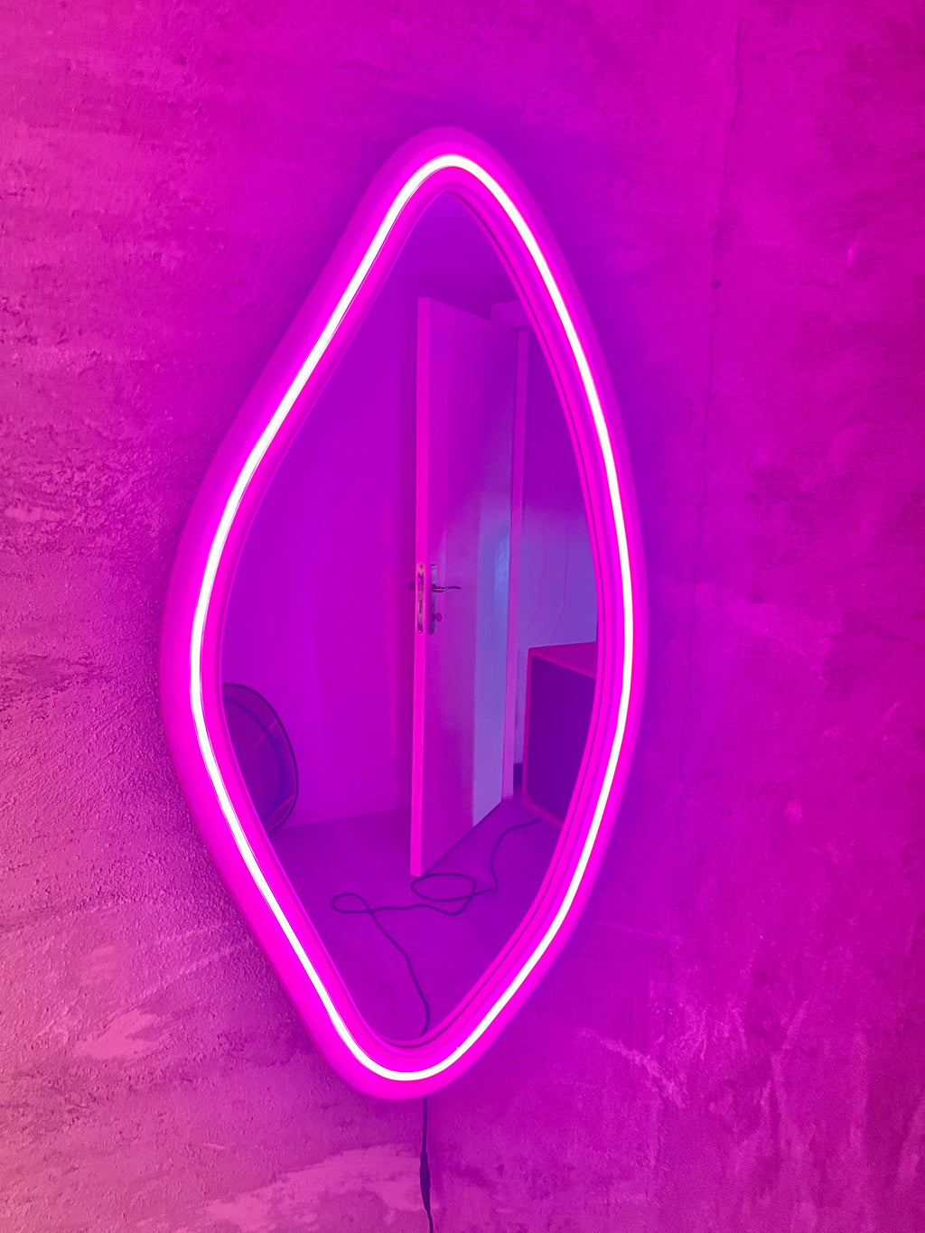 Neon LED Wavy Wall Mirror – Modern Irregular Shape MDF Frame Mirror | Decorative Accent for Bedroom & Living Room