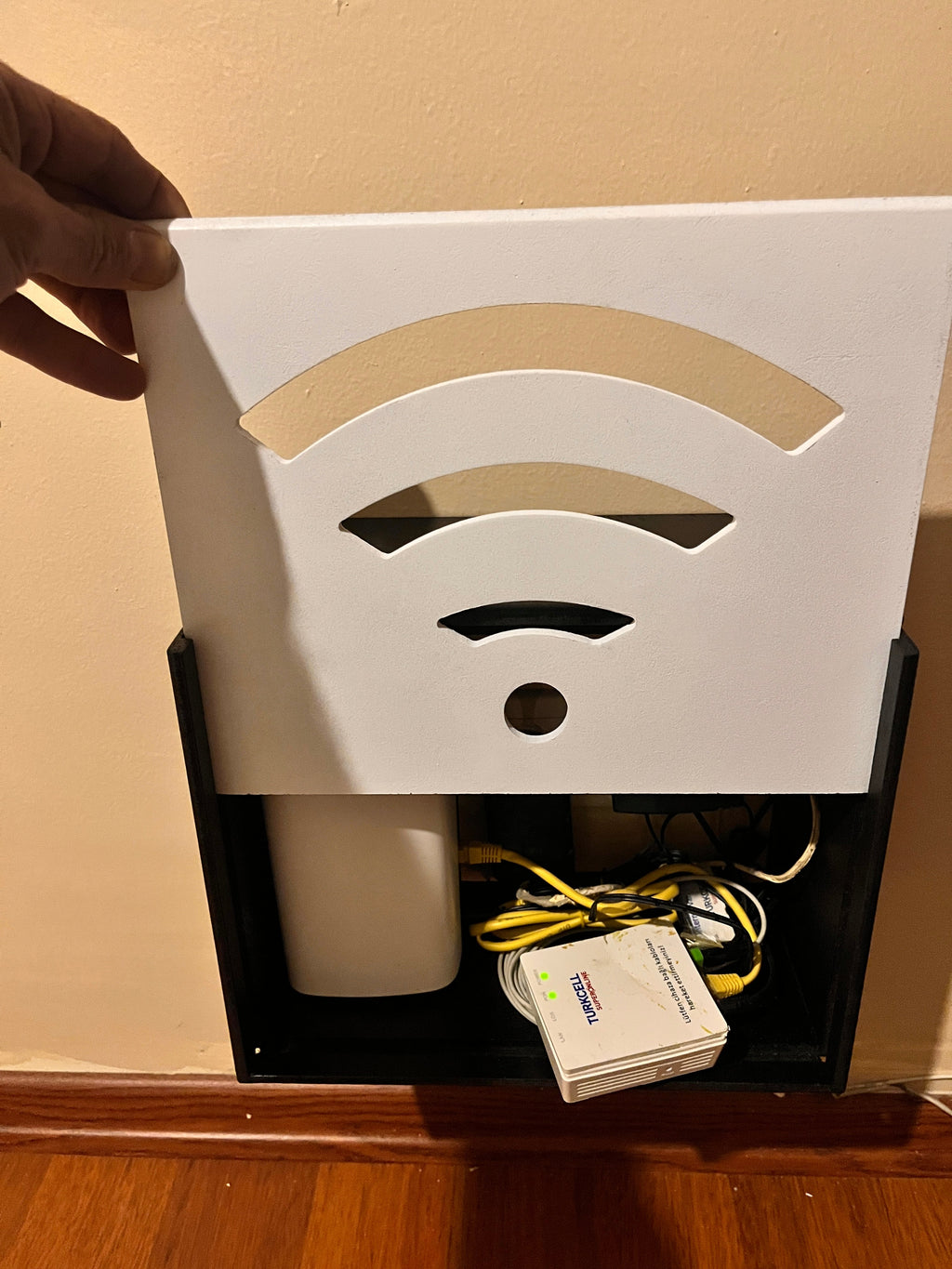 Wall-Mounted WiFi Router Box Cover | Modern Cable Management Organizer