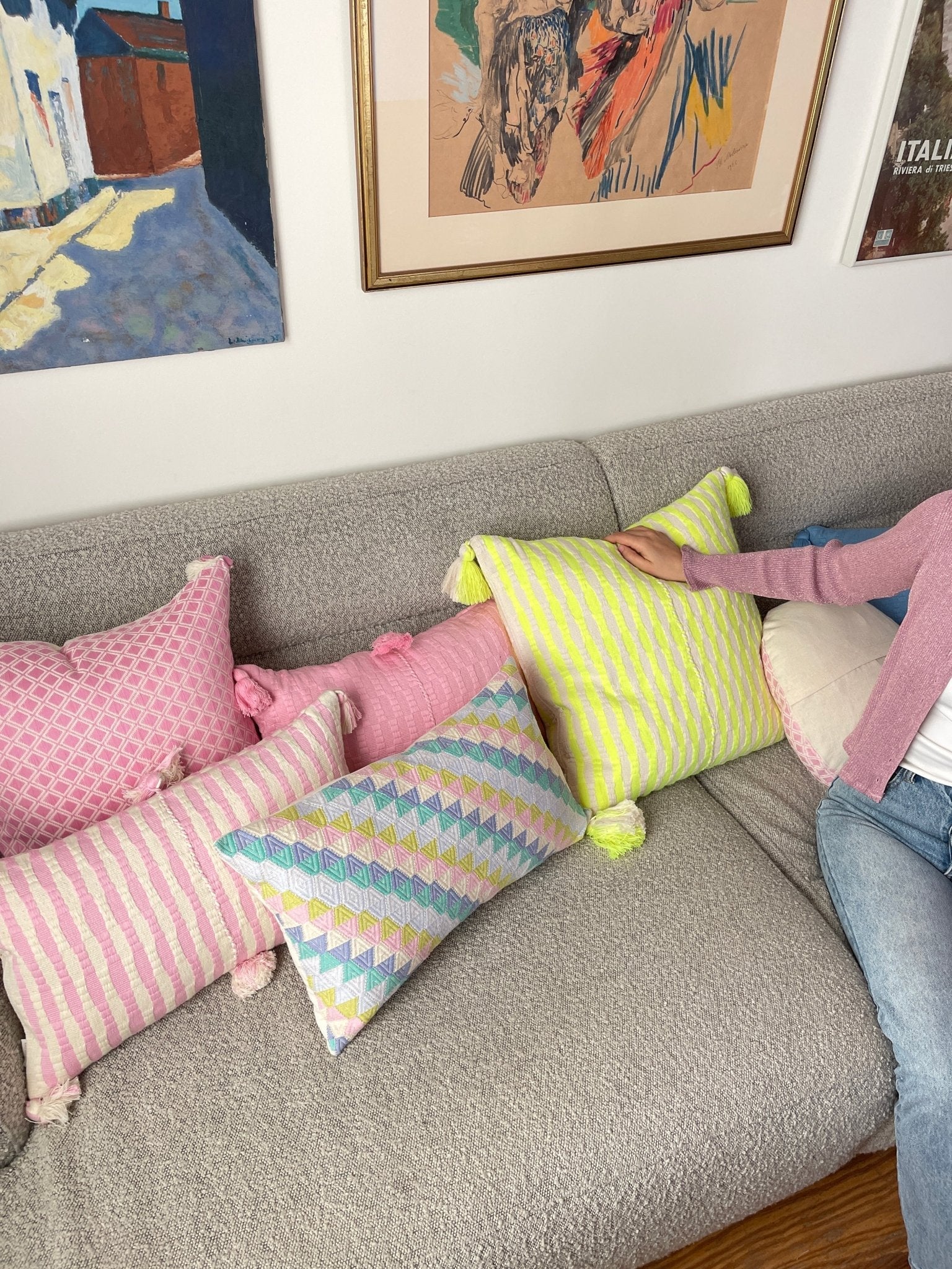 Antigua Pillow - Baby Pink