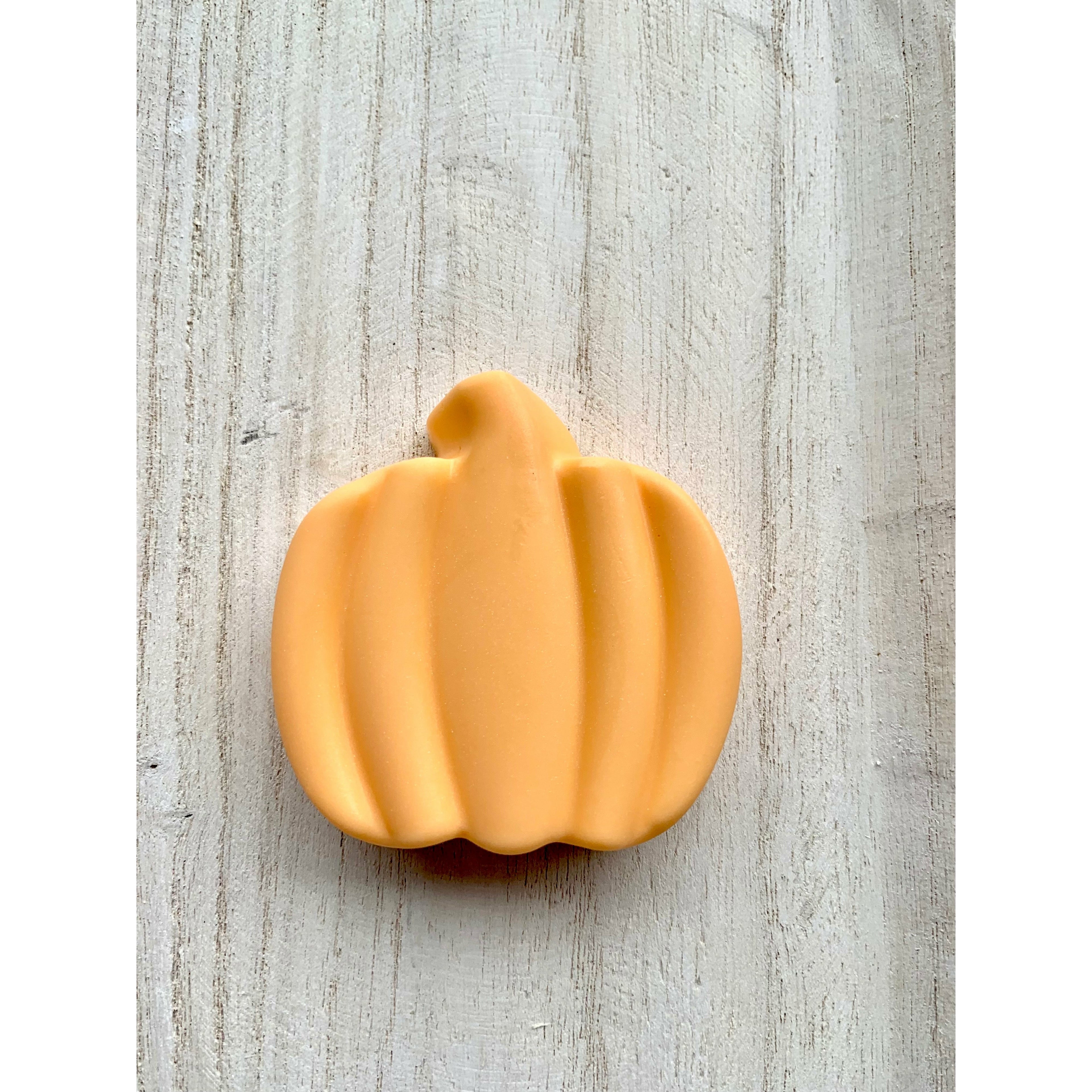 FALL SALE: 10 Pumpkin Soap Favors:  Pumpkin Soap, Fall Soap, Fall Favors, Baby Shower Favors, Wedding Favors, Plunk Soap