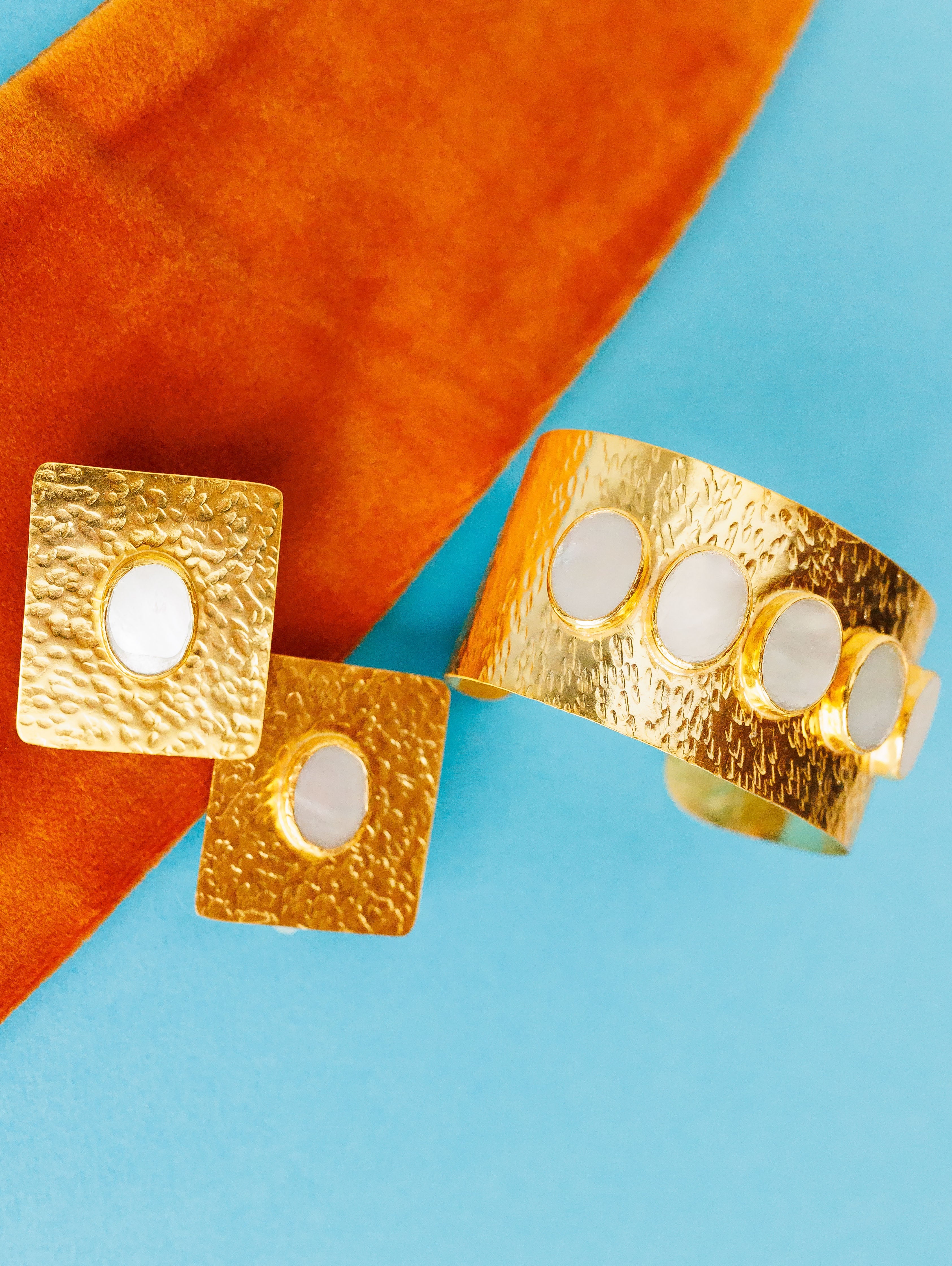 The Capri Stud