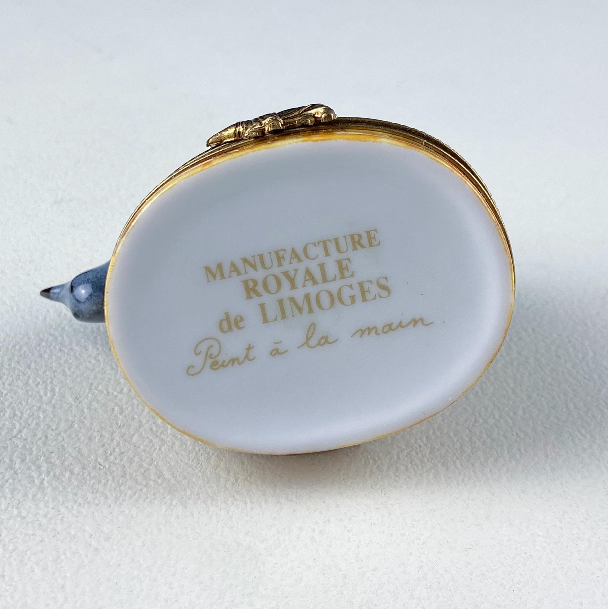 Mom and Baby Rhinos Vintage Retired Limoges Miniature Box. Collectible Porcelain & Brass Trinket Ring Pill Box. African Safari Design.