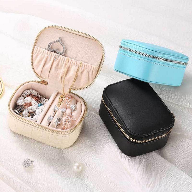 PEARL POUCH