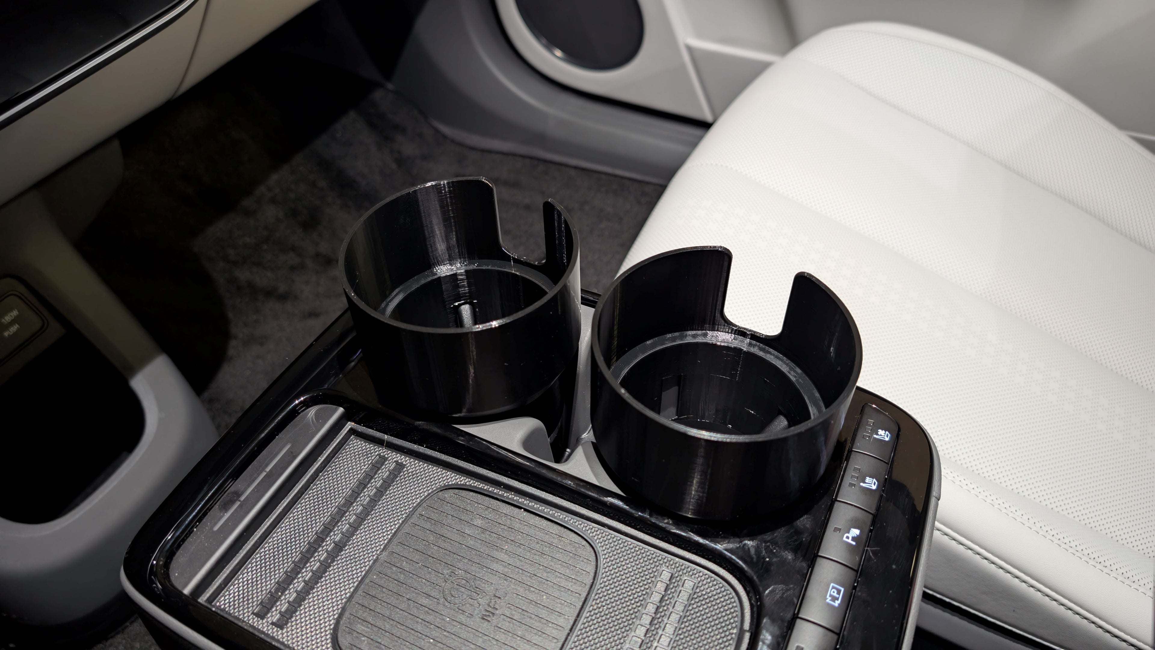 Ioniq 5 Front Cup Holder Expander