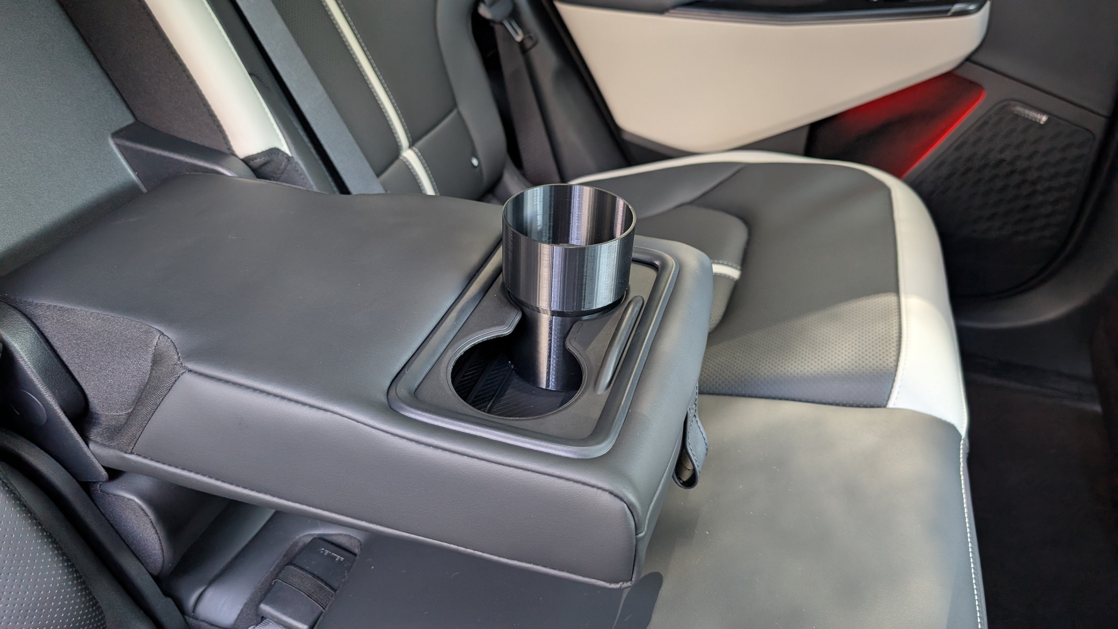 EV6 Rear Cup Holder Expander