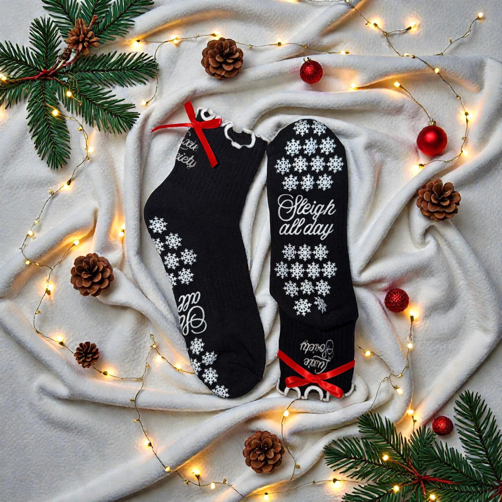 🤍 SANTA, I CAN EXPLAIN – White Holiday Grip Socks
