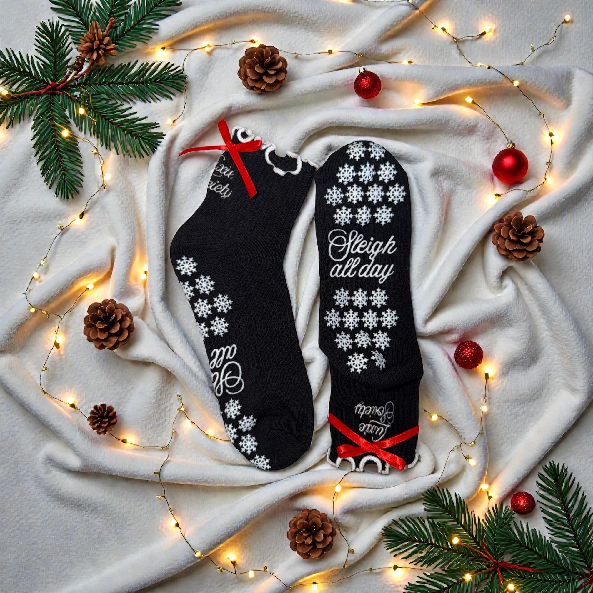 🤍 SANTA, I CAN EXPLAIN – White Holiday Grip Socks