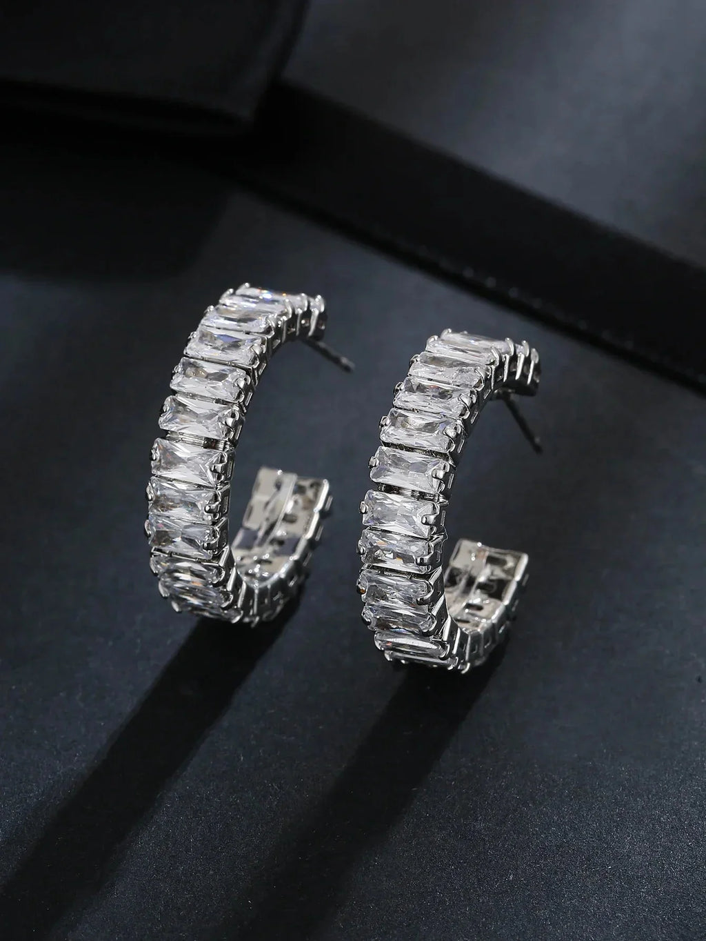 Emmaya New Geometric Rectangle Zircon Anti Allergy Stud Earrings For Women Fashion Gold Color Circle Shape Party Jewelry