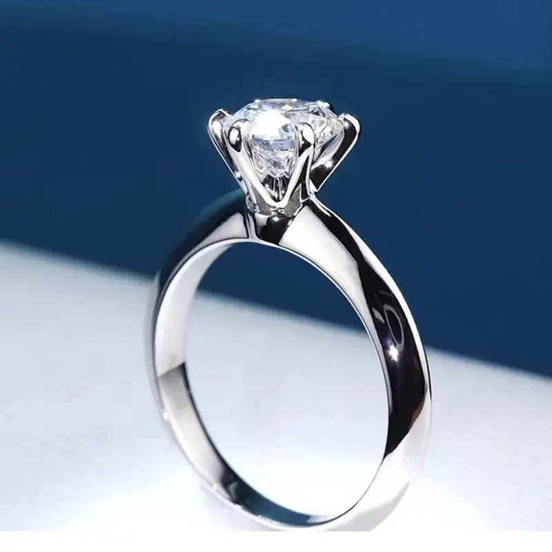 LUX Moissanite VVS1 Diamond Ring