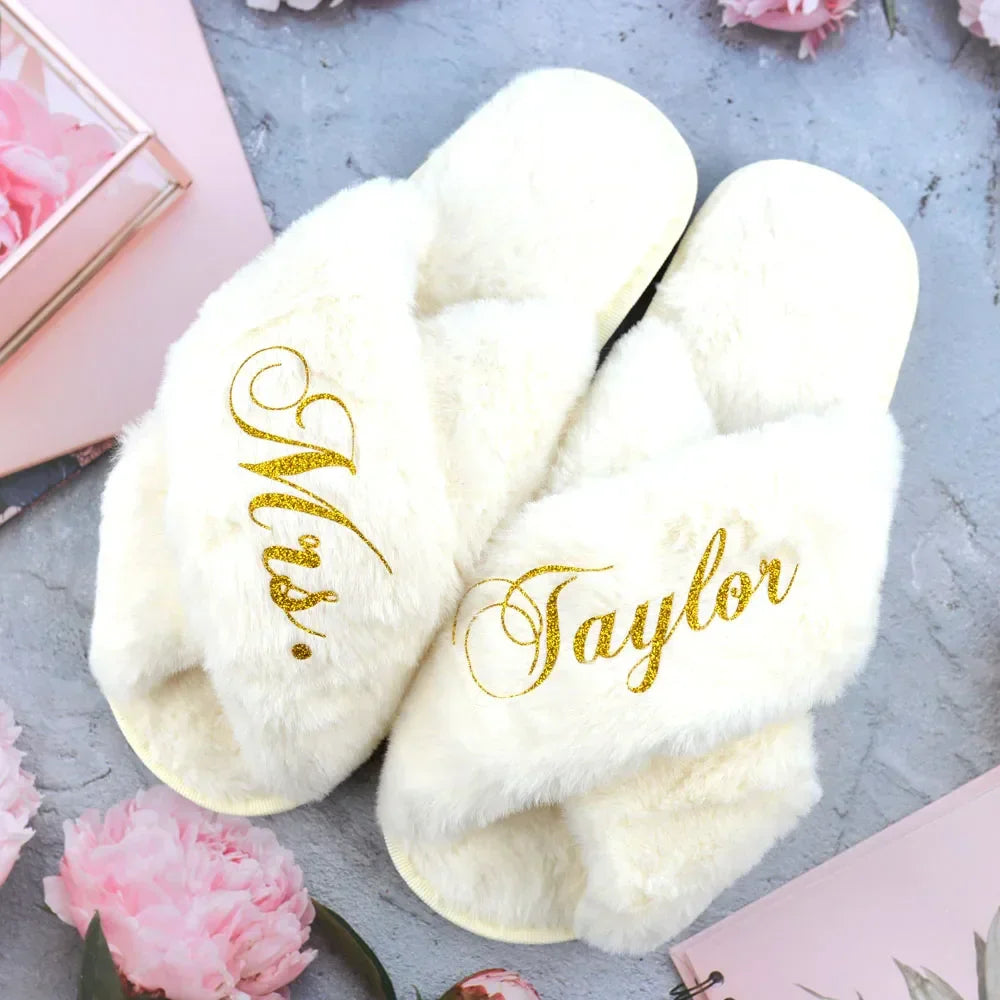Custom Bridesmaid Fluffy Plush Open Toe Slippers Personalized Wedding Cross Flat Slippers for Women Ladies Indoor Shoes Fashion