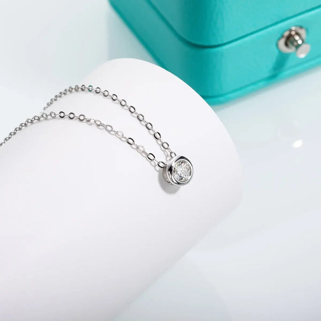 925 SS Round Brilliant 18K Gold Plated 0.3ct D Color Moissanite Necklace
