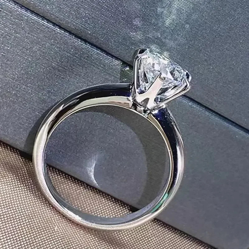 LUX Moissanite VVS1 Diamond Ring
