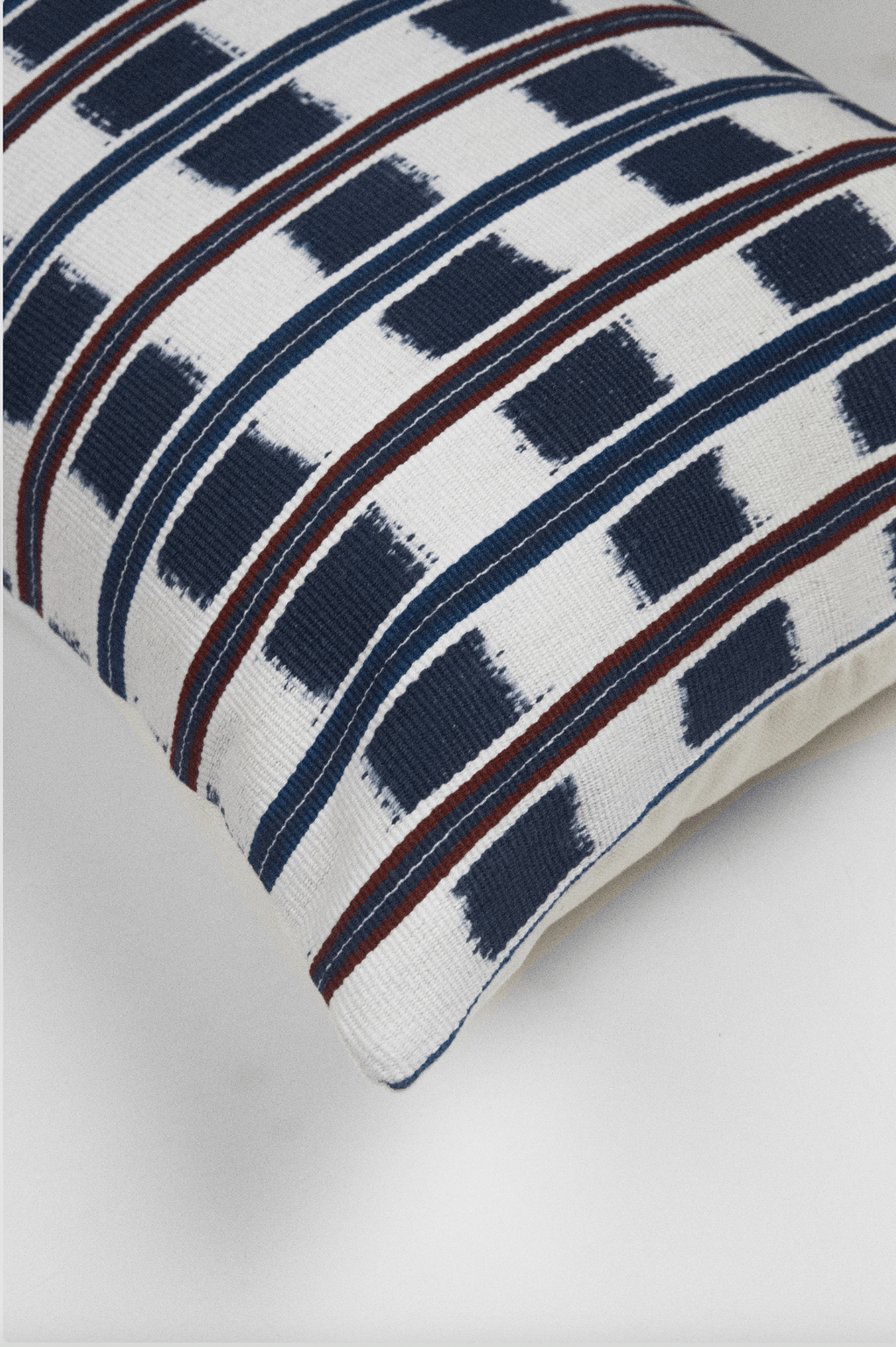 Santiago Atitlan Jaspe Pillow