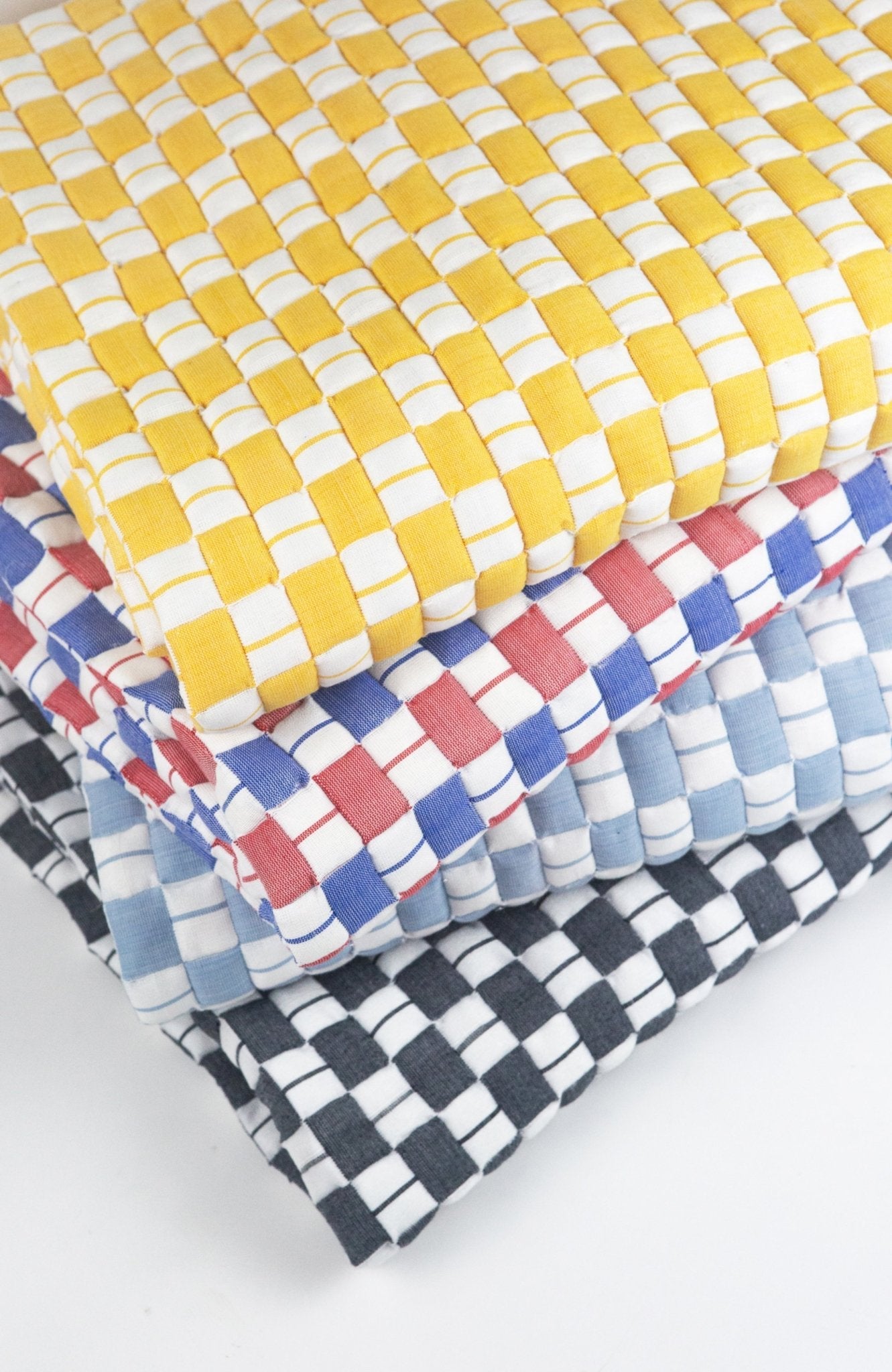Quilted Sujani Throw Blanket - Soft Black & White