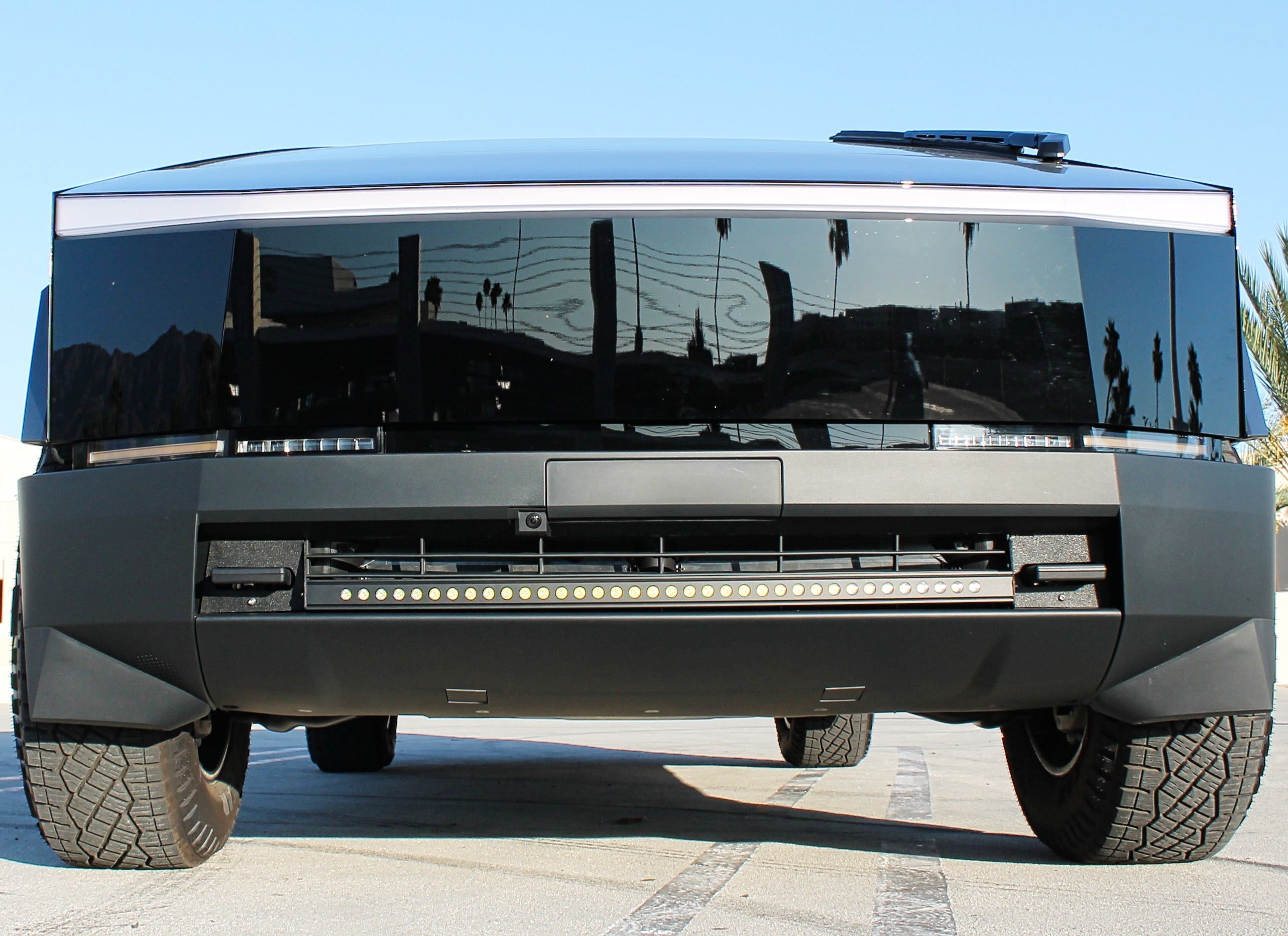 Tesla Cybertruck - Curved 40in Light Bar - Slim
