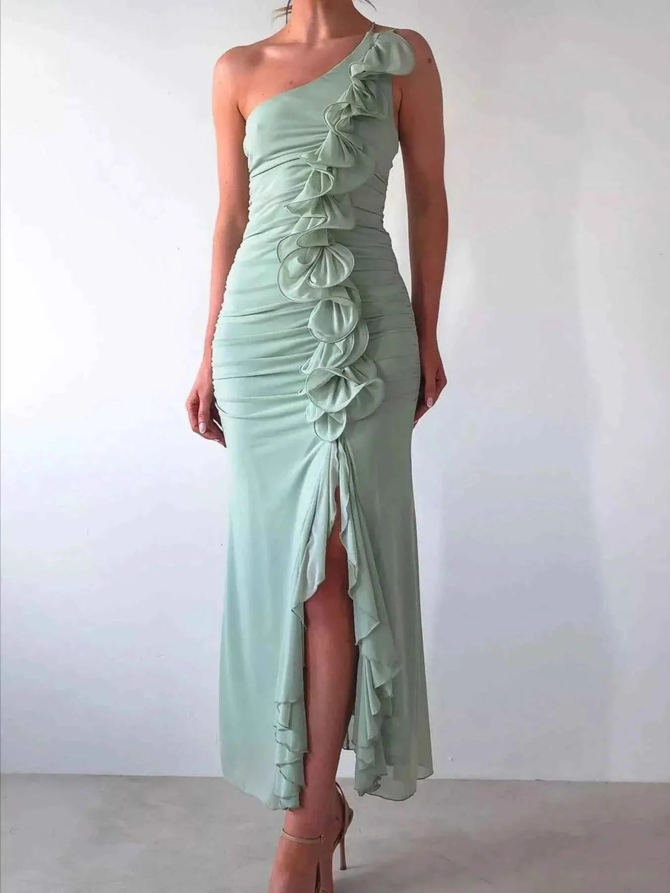 Stylish One-Shoulder Ruffle : Slit Dress