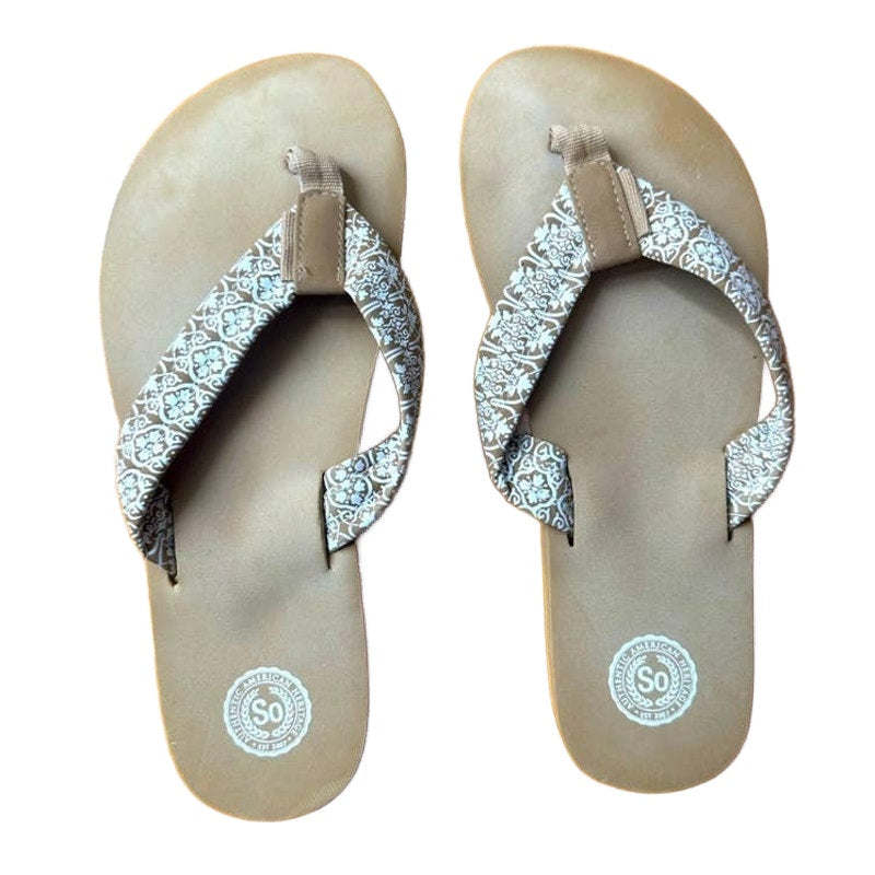 SO Womens 9 / 10 Tan White Floral Strap Flip Flop Sandal Shoes Great Condition