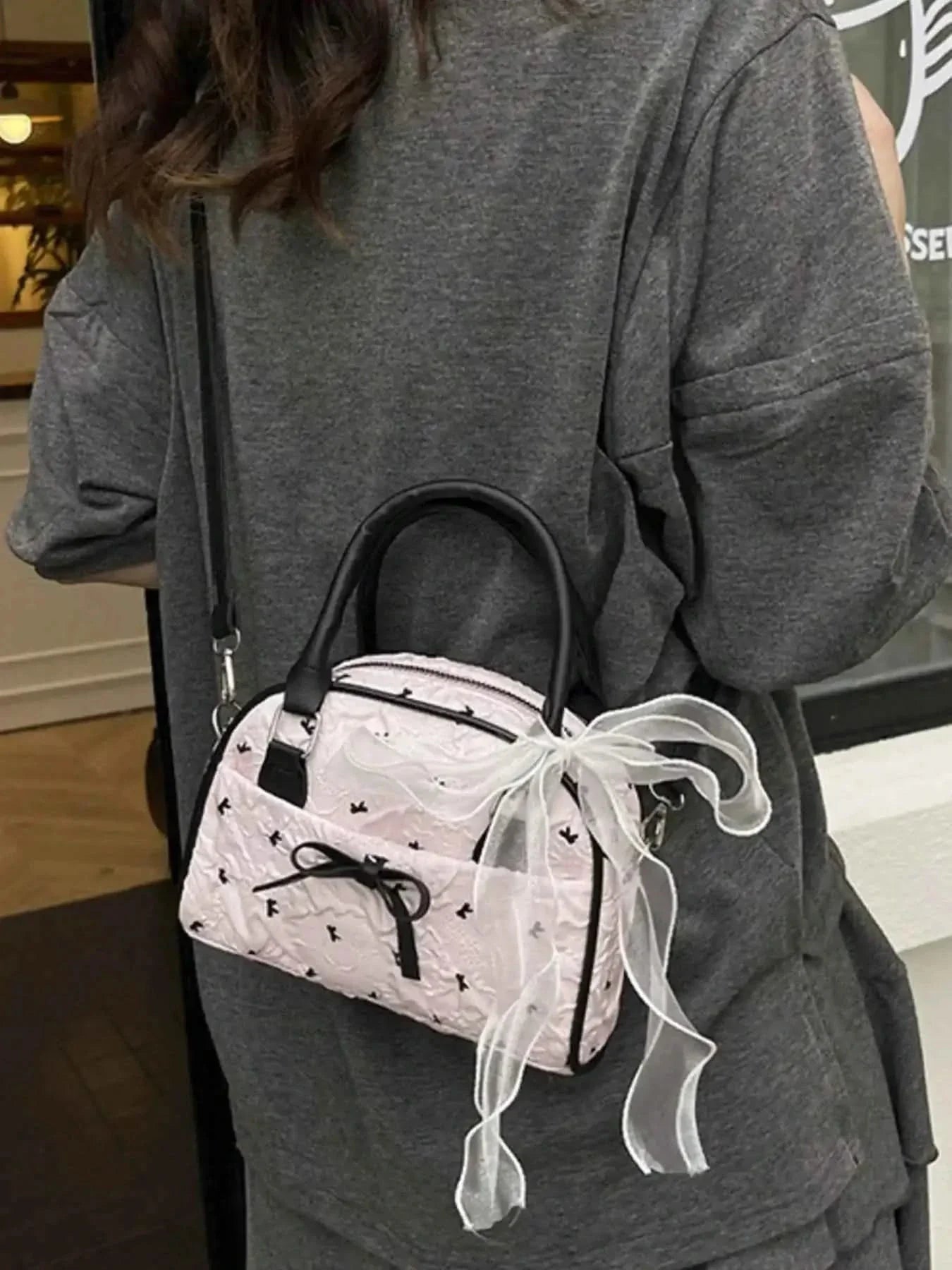 Chic Ruched Bow : Crossbody Bag