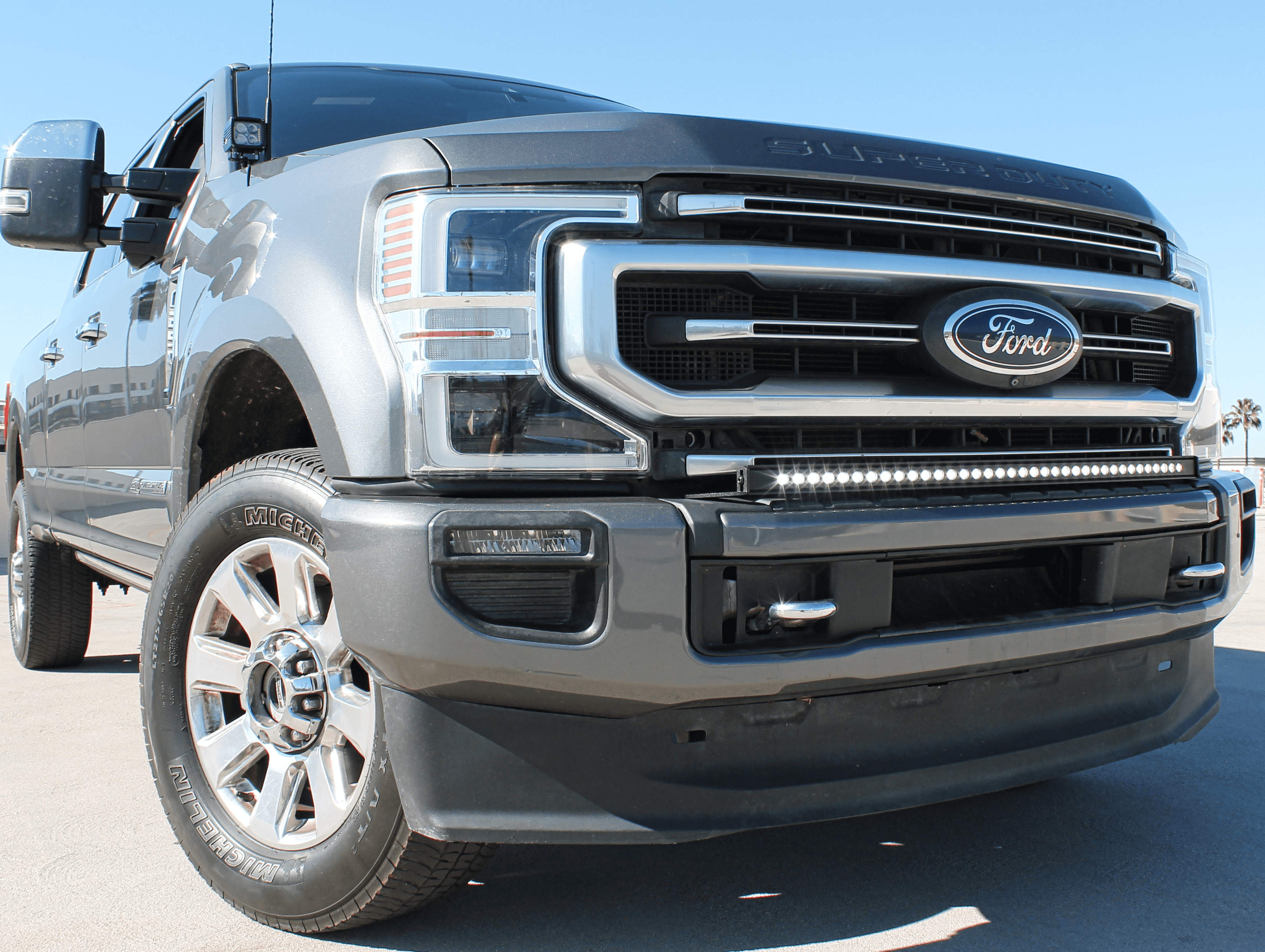 Ford Super Duty light bar 2020-2022 F250/F350/F450 40in Light Bar - Slim