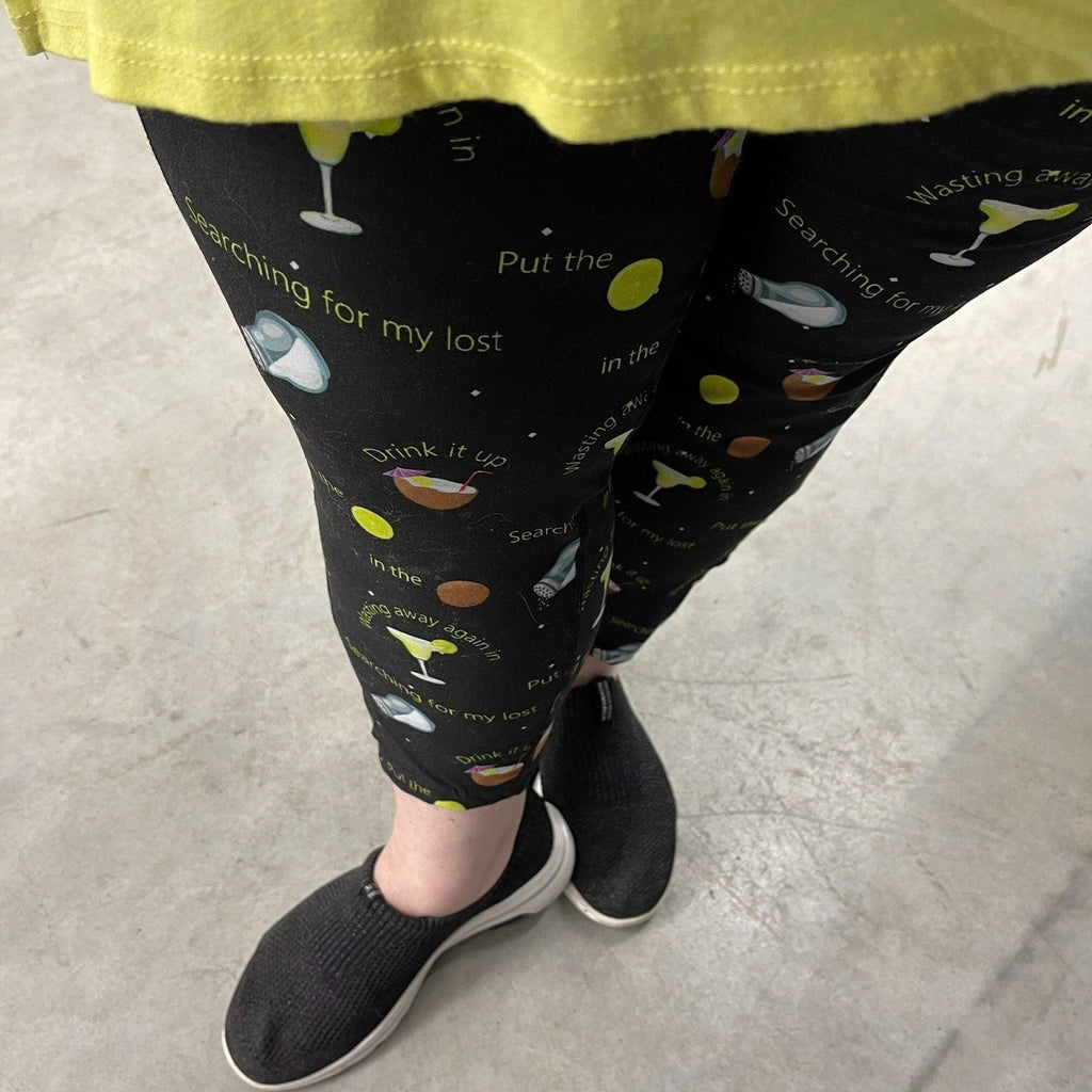Margarita Leggings  Criss Cross  Capri Style Party in Black with Pockets