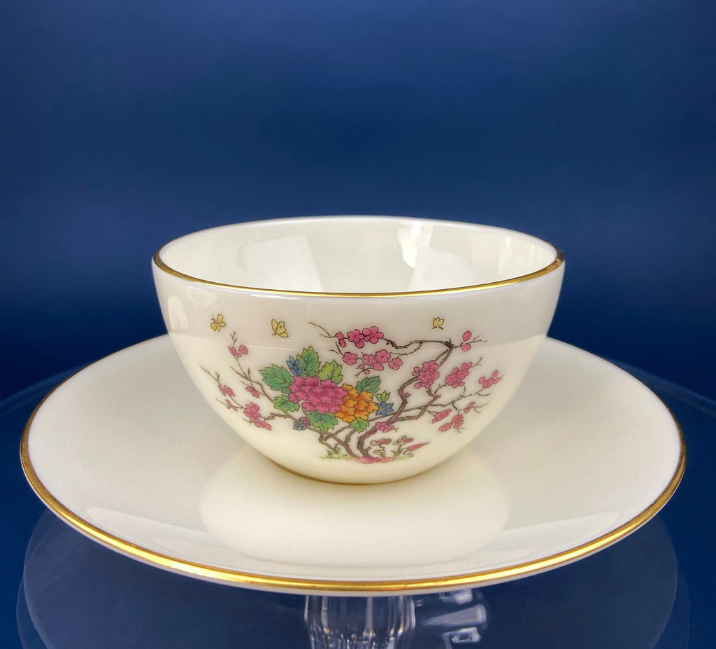 Dessert Salad Plates by Noritake, Elvira Pattern. 5 Porcelain Square Plates with Gold Garland Motifs. Hosting Essentials. Dining Room Decor.