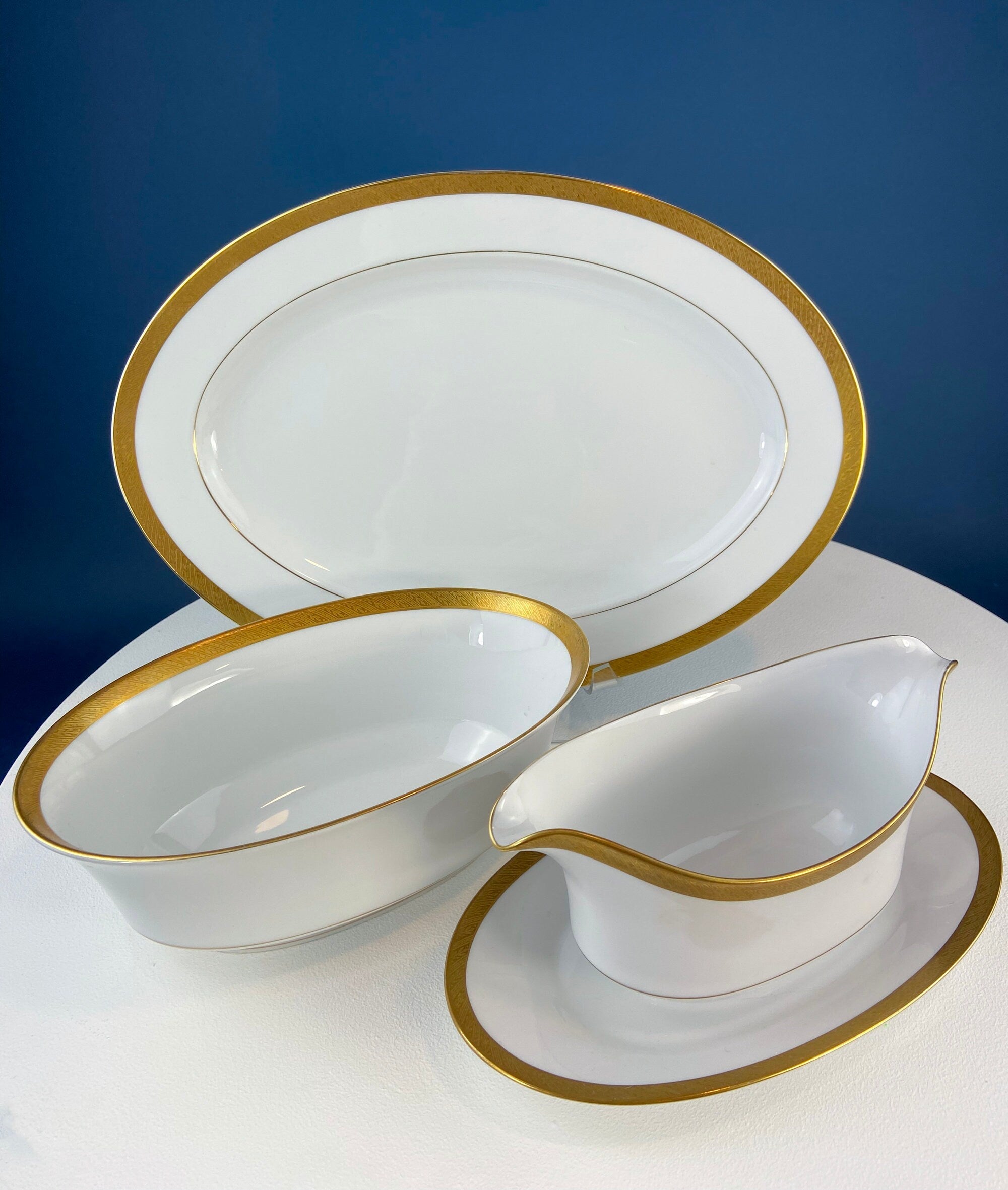 White Porcelain Oval Serving Bowl with Embossed Gold Band. Wedding Band China. Contemporary Noritake Queen's Gold. Dining Room Decor.