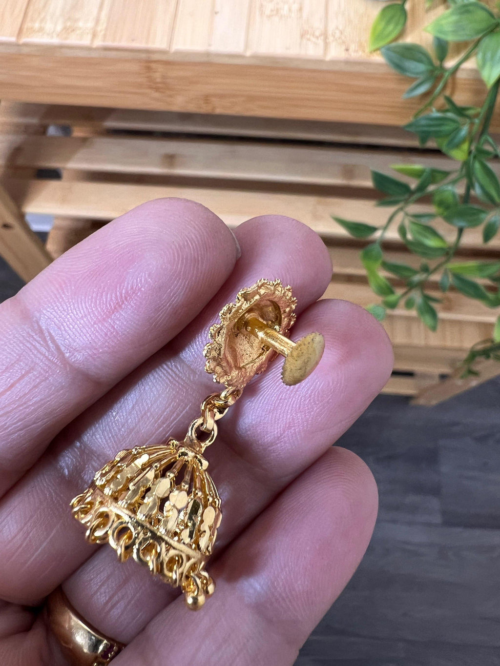Golden jhumki | screw back