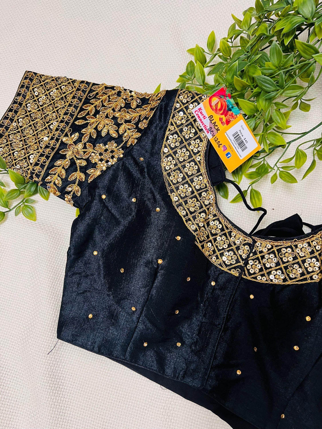 Silk blouse : front hooks | colors available
