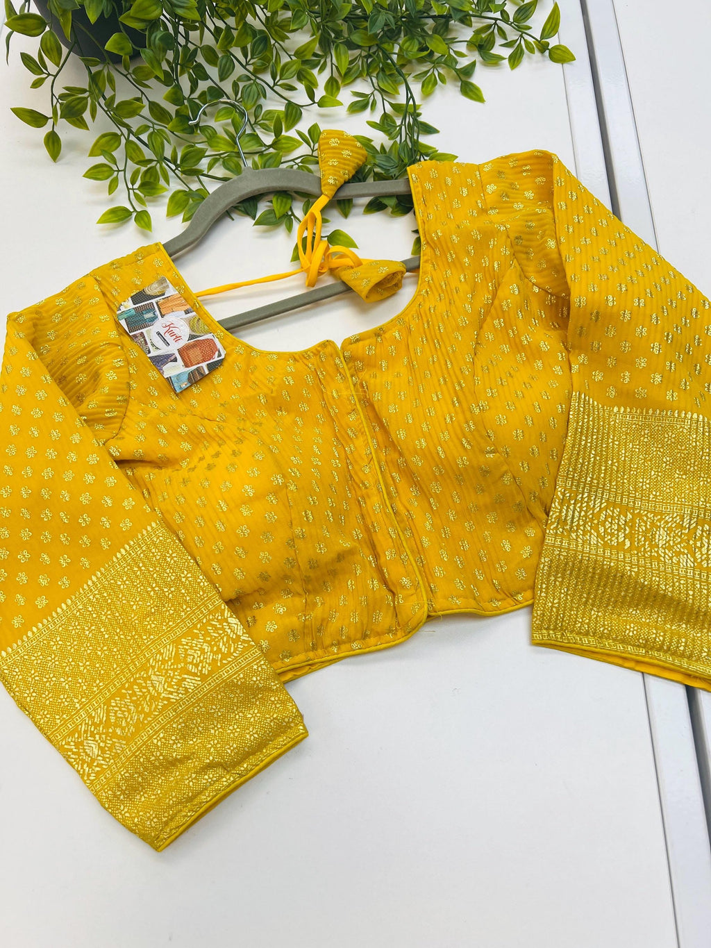 Yellow chiffon blouse | front hooks