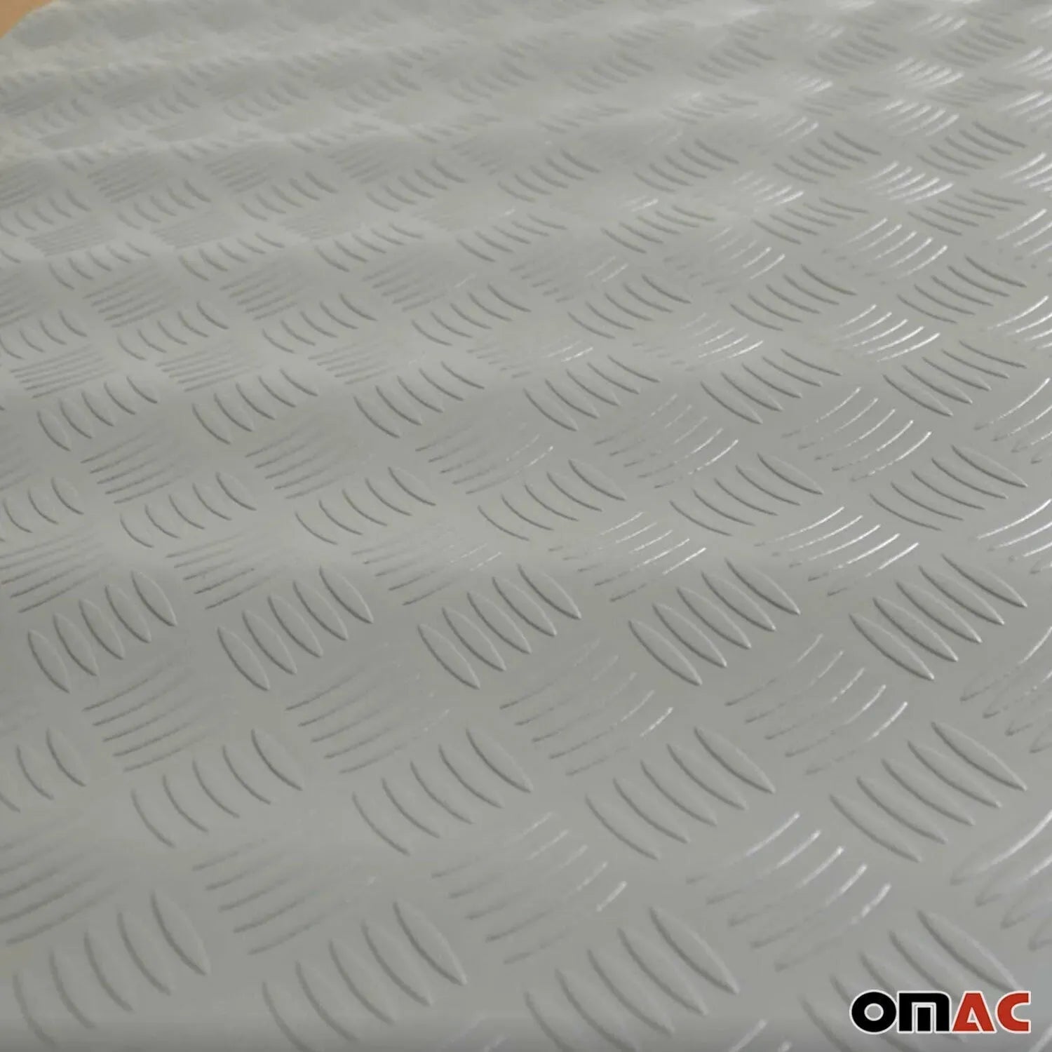 Rubber Truck Bed Liner Trunk Mat Flooring Mat Black & Grey Aluminium Look