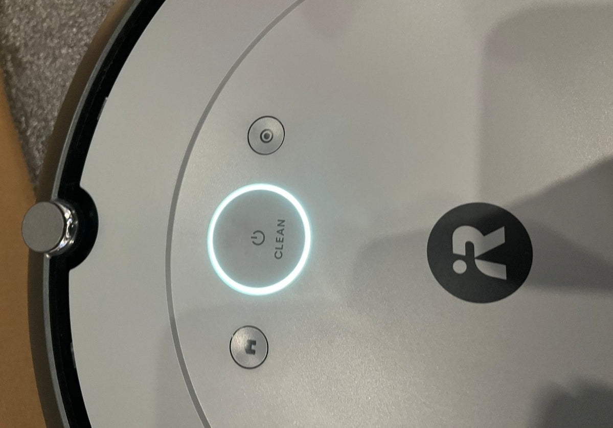 Open Box iRobot Roomba i3 + EVO (3554) Robot Vacuum - Self-Empty for Up to 60 Days, Clean by Room with Smart Mapping, Compatible with Alexa, Personali