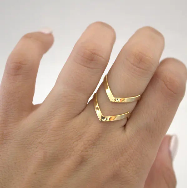 Adjustable Double V-Shape Women's Ring